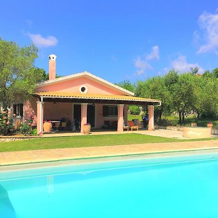 Villa Kleopatra Pouládes 外观 照片